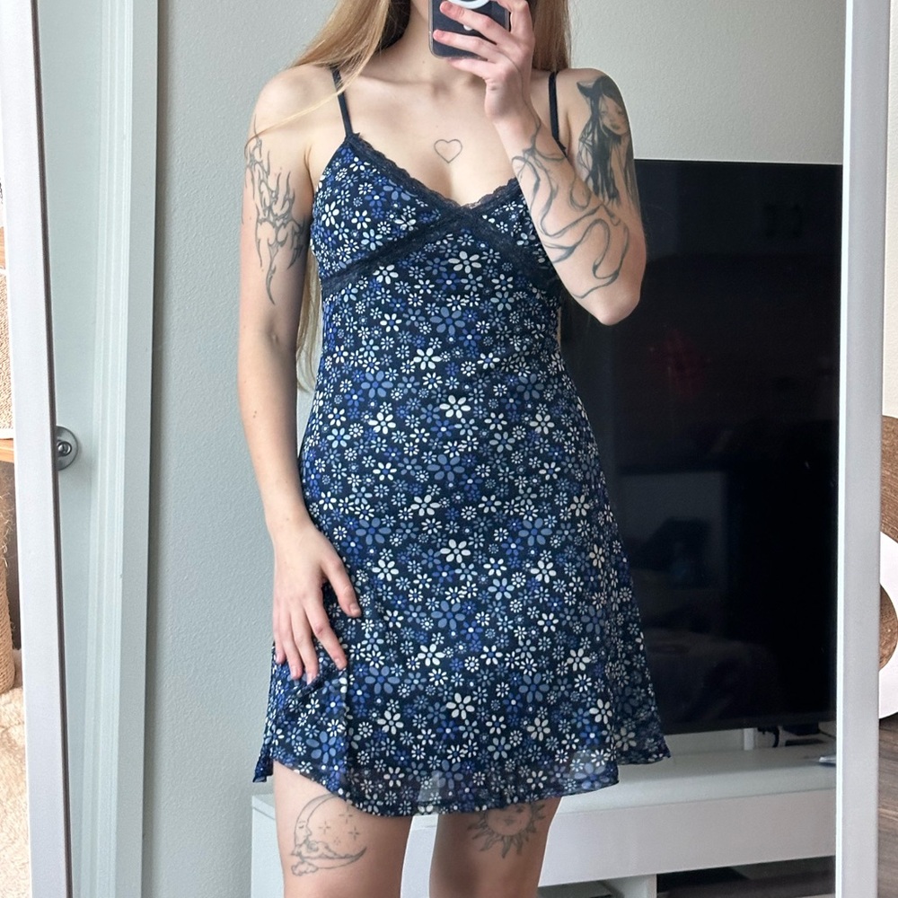 No Boundaries Navy Floral Midi Dress